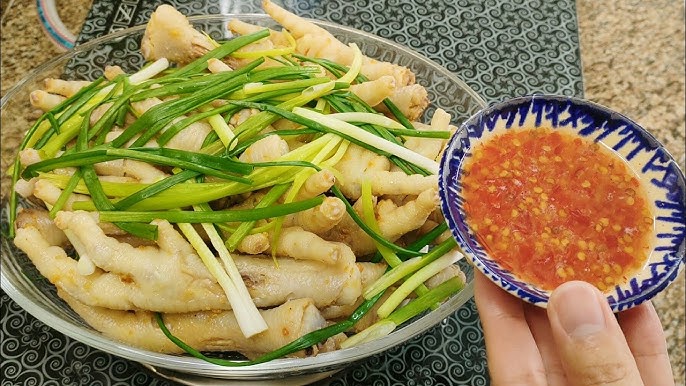 Chân Gà Hấp Hành